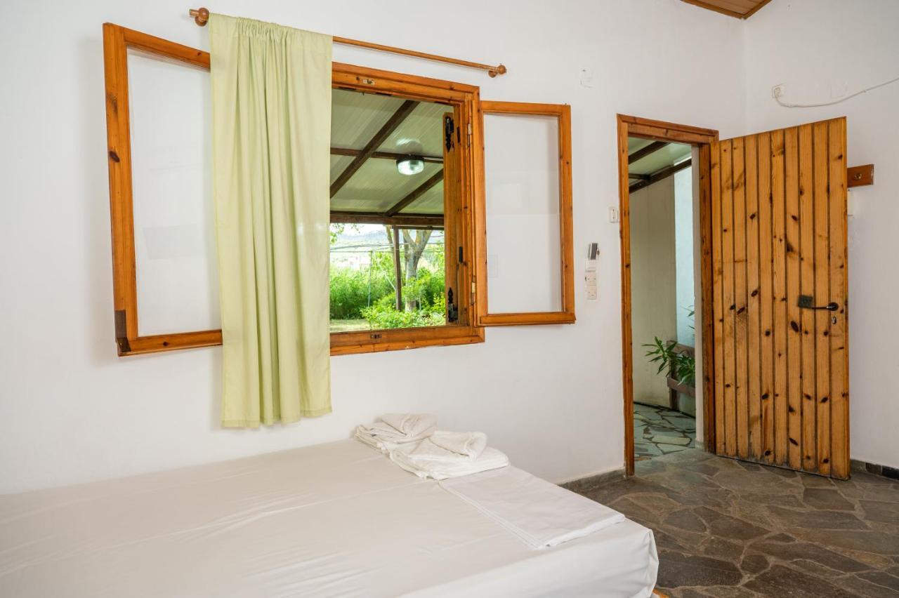 Camping Pefki Hotel Bagian luar foto