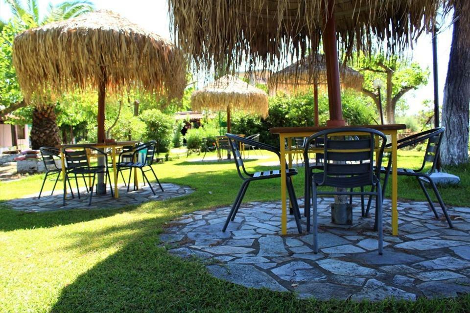 Camping Pefki Hotel Bagian luar foto