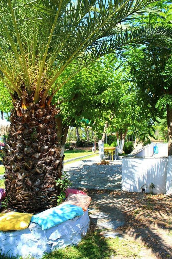 Camping Pefki Hotel Bagian luar foto
